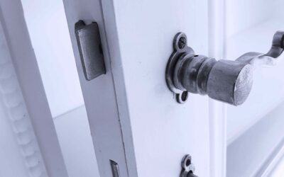 La serrure à gorges : fonctionnement, clé à panneton et niveaux de sécurité